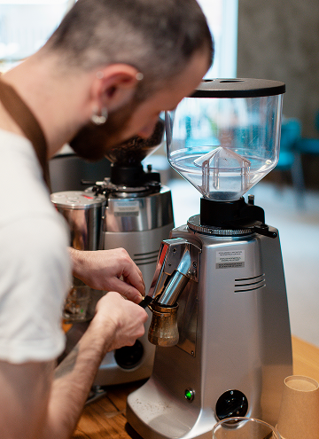 side-view-male-preparing-coffee3ewrfsd 1 (1)